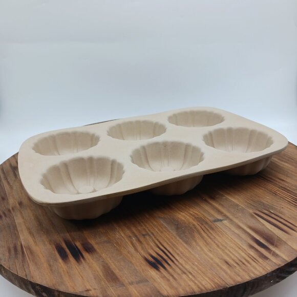 Vintage Pampered Chef Stoneware 6-Cavity Fluted Muffin Pan - Bake Like Grandma - Picture 5 of 8